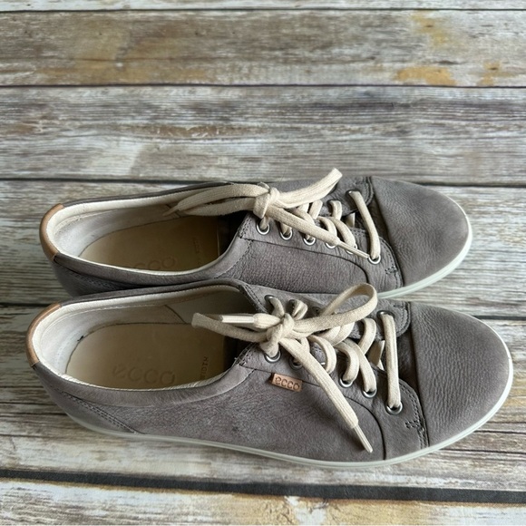 Ecco Suede Leather Sneakers Shoes Gray Extra Width Sz 10 - Picture 2 of 11